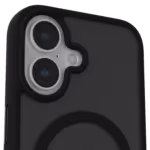 Casing Āsenaru Matte Hybrid MagSafe, dilengkapi dengan bantalan TPU hitam matte dan bagian belakang transparan abu-abu, dirancang untuk ketahanan dan perlindungan penuh perangkat, kompatibel dengan aksesori MagSafe.