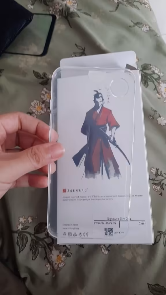 Iphone 14 pro max signature slim case Image #1 from cleskinn