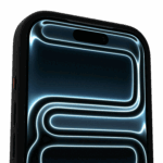 Casing Āsenaru Matte Hybrid MagSafe, dilengkapi dengan bantalan TPU hitam matte dan bagian belakang transparan abu-abu, dirancang untuk ketahanan dan perlindungan penuh perangkat, kompatibel dengan aksesori MagSafe.